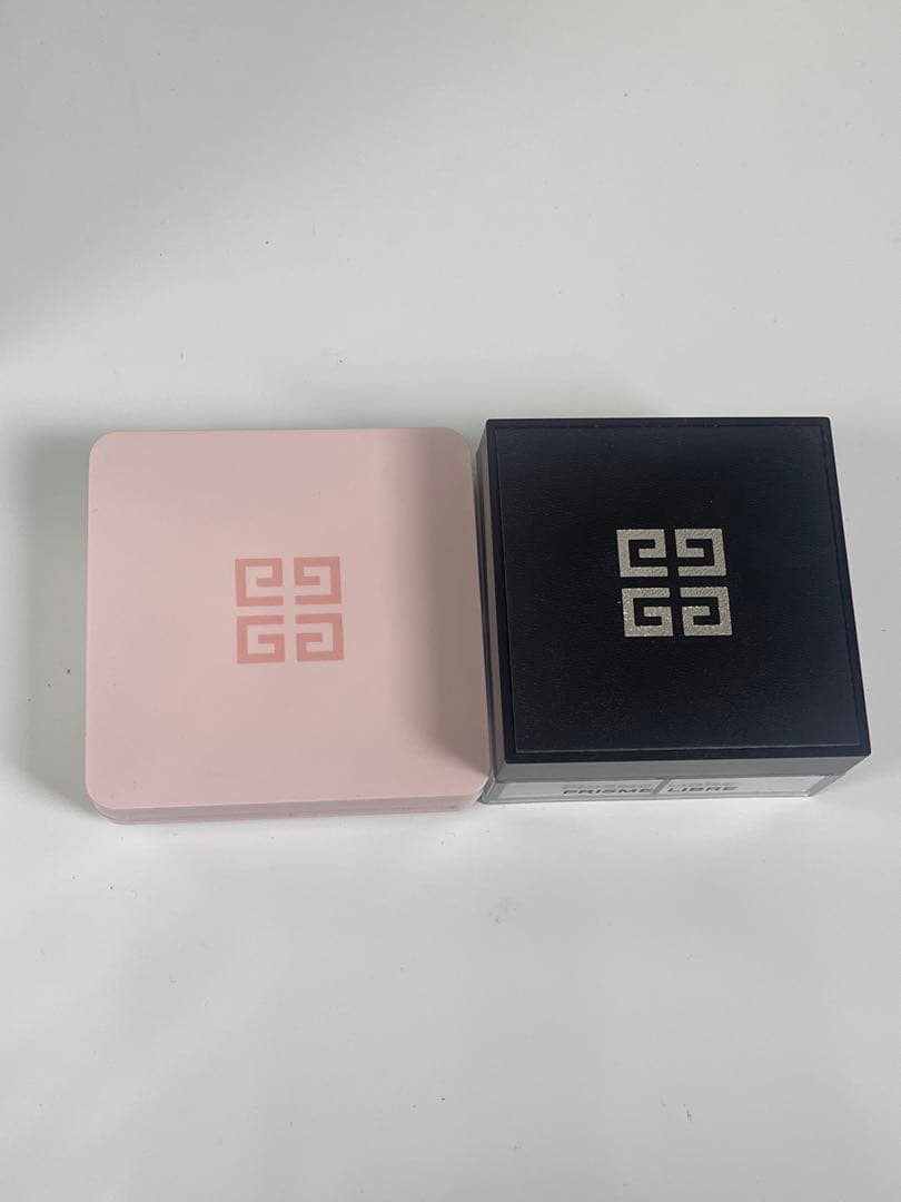 ジバンシイ　プリズム・リーブル・プレストパウダー01