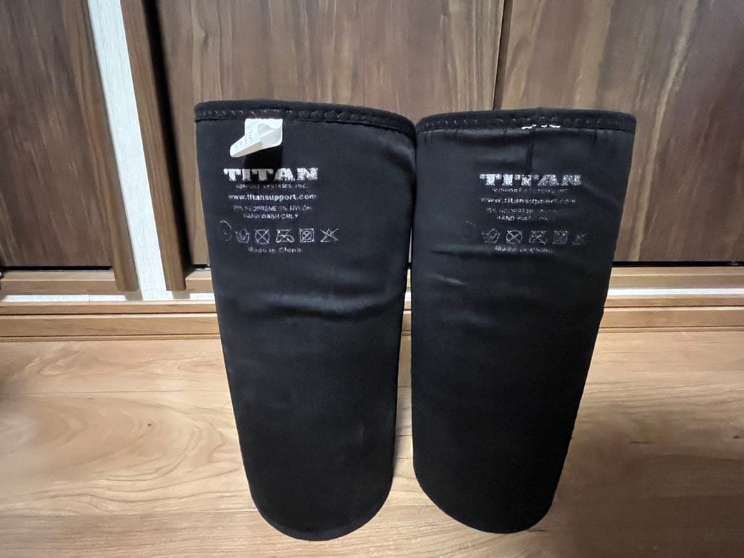TKS Titan Knee Sleeve - メルカリ