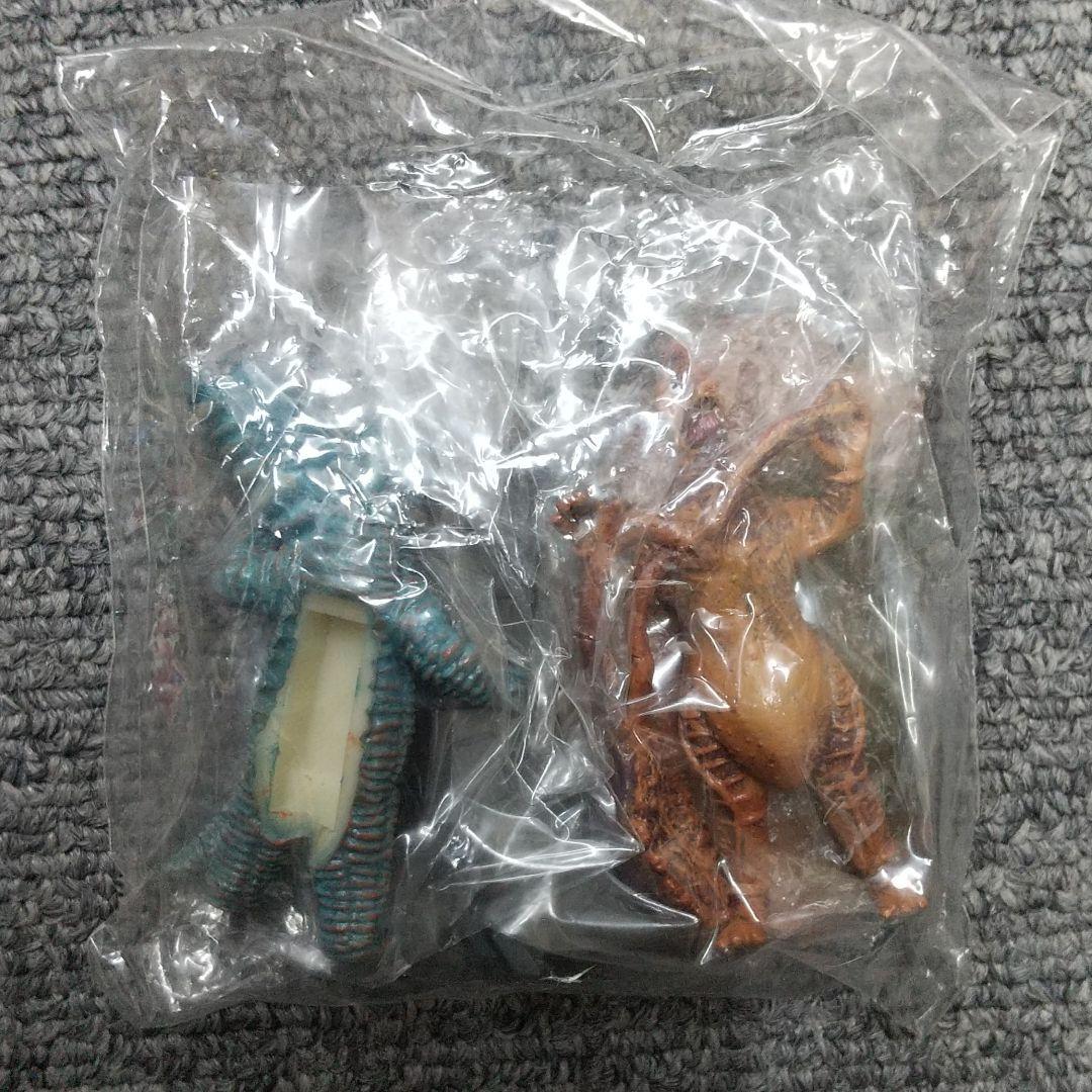 ウルトラ怪獣名鑑 [BANDAI:食玩] 初版品 5種セット - メルカリ