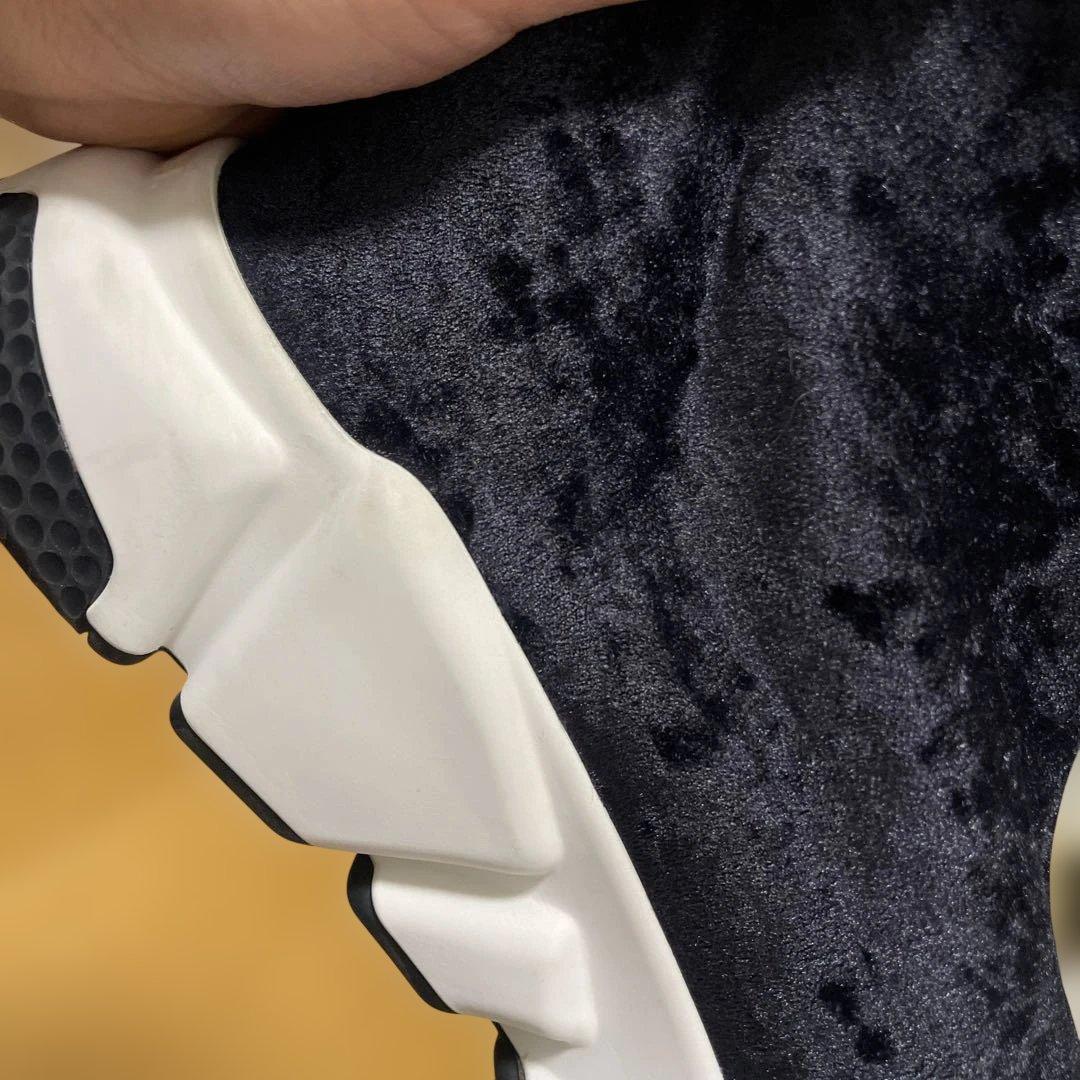 【BALENCIAGA】ベロア生地スニーカー