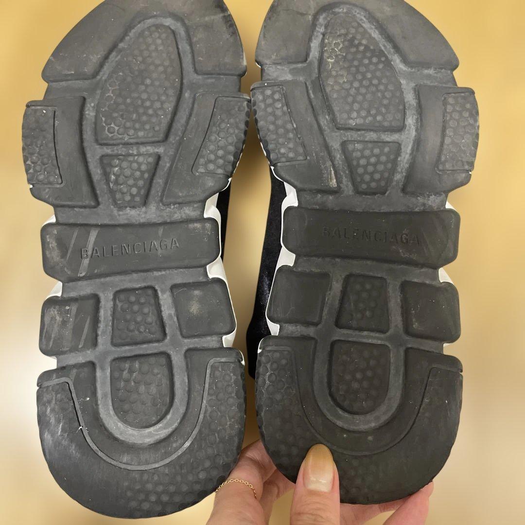 【BALENCIAGA】ベロア生地スニーカー