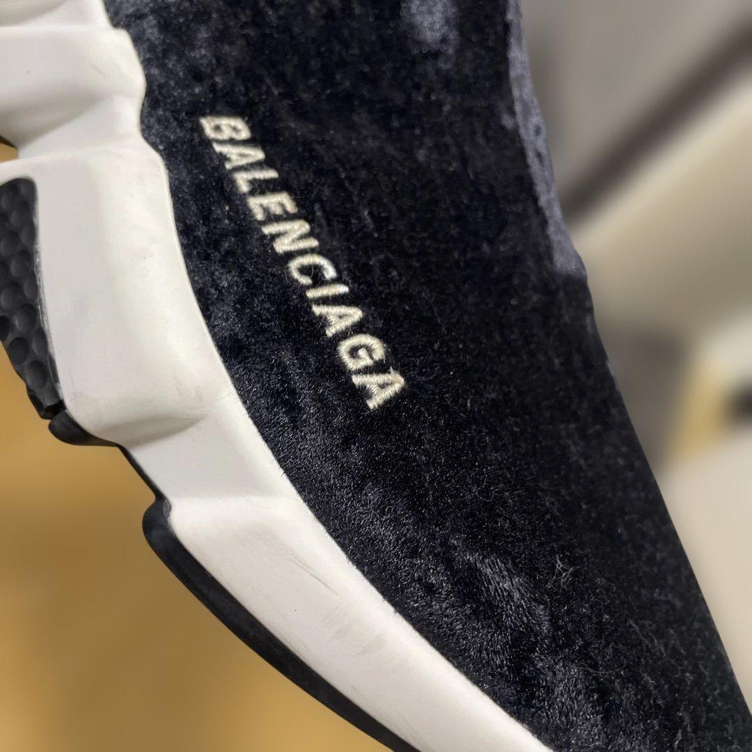 【BALENCIAGA】ベロア生地スニーカー