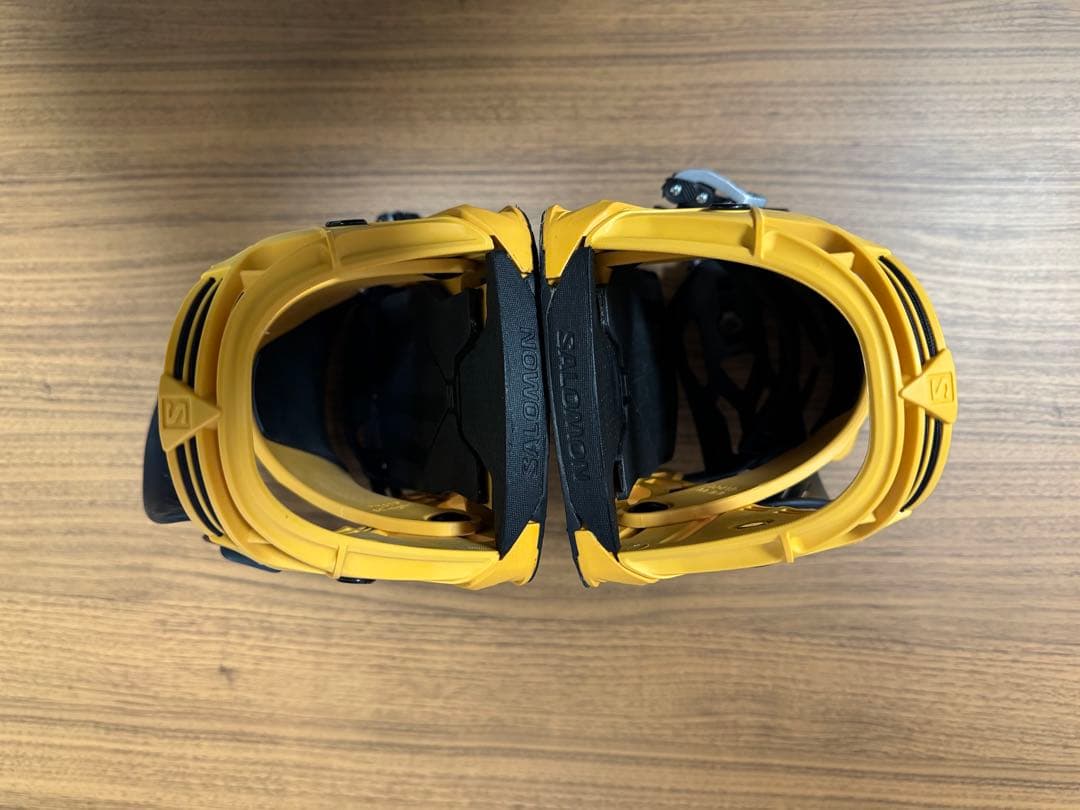 【1回のみ 使用】 SALOMON DISTRICT Mサイズ YELLOW