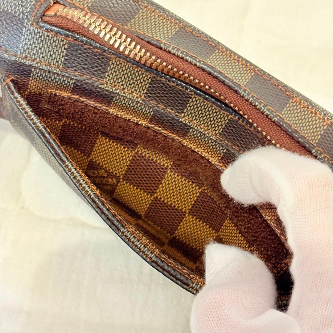 LOUIS VUITTONダミエパターン ボディバッグ ダミエジェロニモス