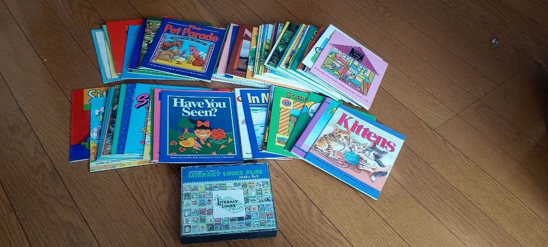 Literacy Links Plus Kinder96冊CD4枚【絶版欠品無】