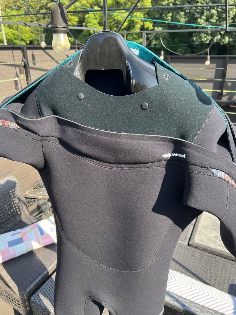 ウエットスーツ新中品‼️期間中値下げ中‼️ - メルカリ