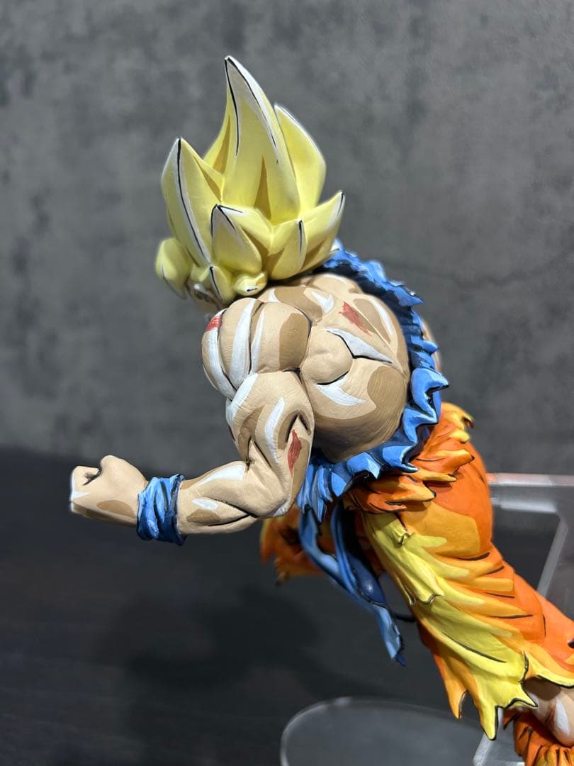 ジャンプ50周年　リペイント　孫悟空　ドラゴンボール　フィギュア　一番くじ