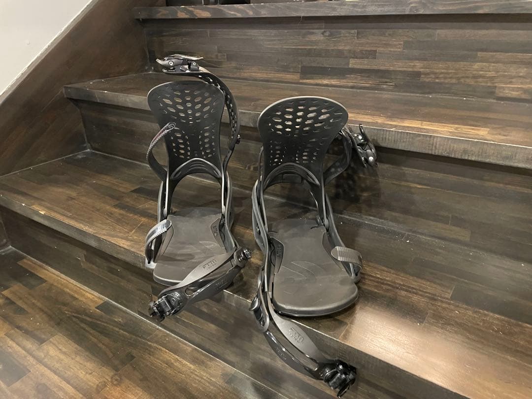 FLUX スノーボードビンディング ブラック　M Lサイズ