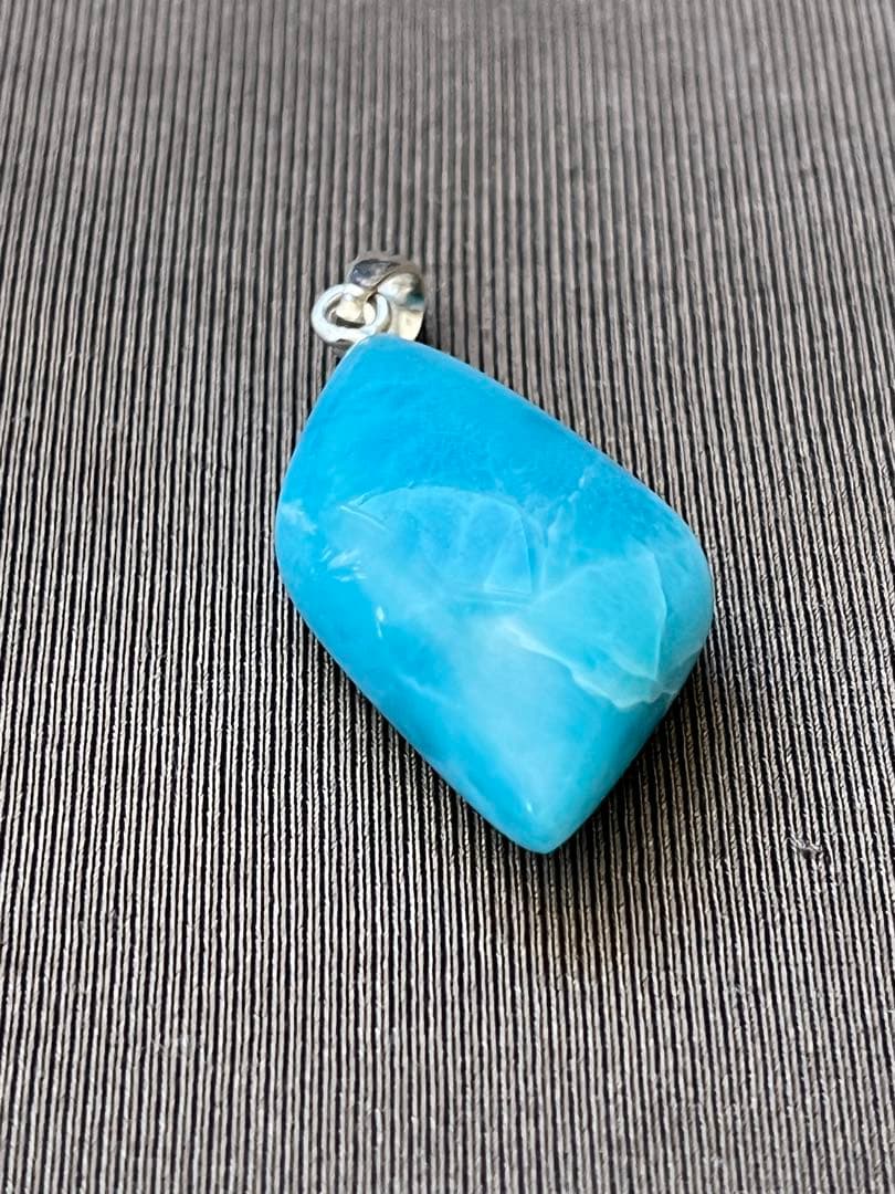 天然石ラリマー☆高品質！ひし型ペンダントトップ☆マリンブルー＆形が美しい！
