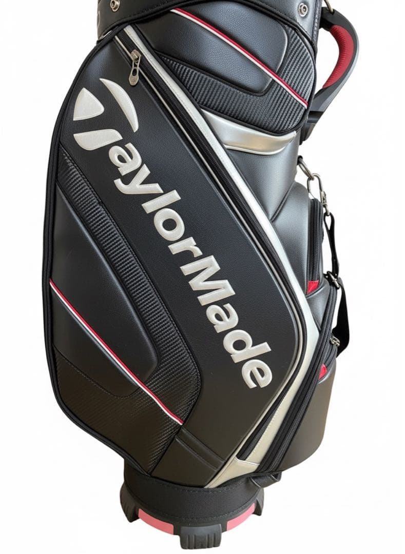 美品】TaylorMade キャディバッグ 黒/白/赤ネームプレート付