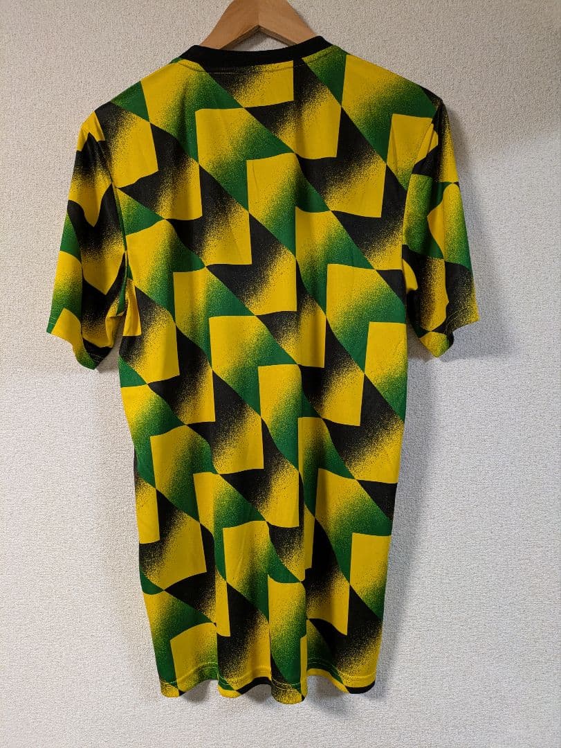 アーセナルFC 2022-23 プレマッチシャツ