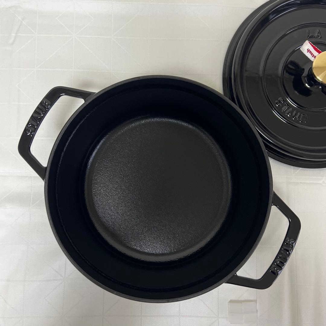 staubストウブ ピコココットラウンド22cmシャイニーブラック【新品未使用】