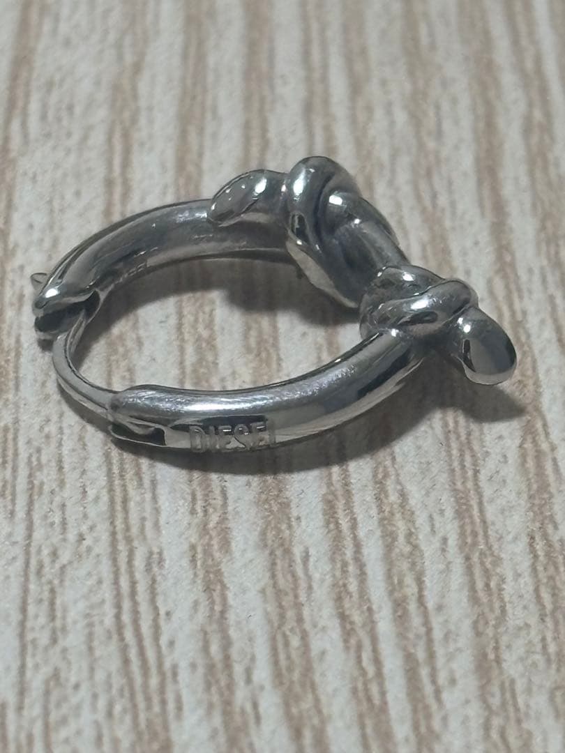 diesel シルバー　片耳ピアス　メンズ