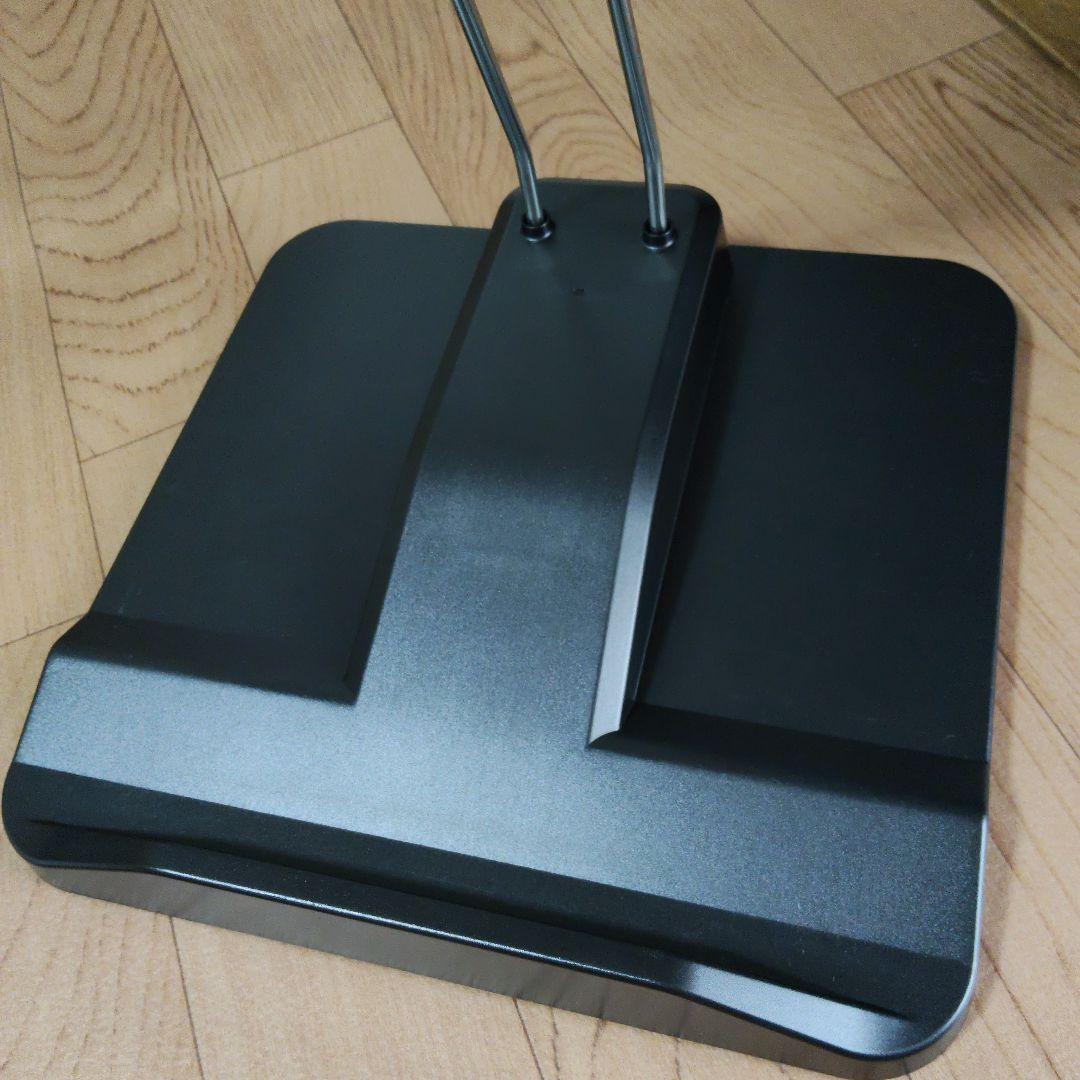 超軽量型・美品/東芝 VC-CLW33ホワイト/トルネオコードレスクリーナー