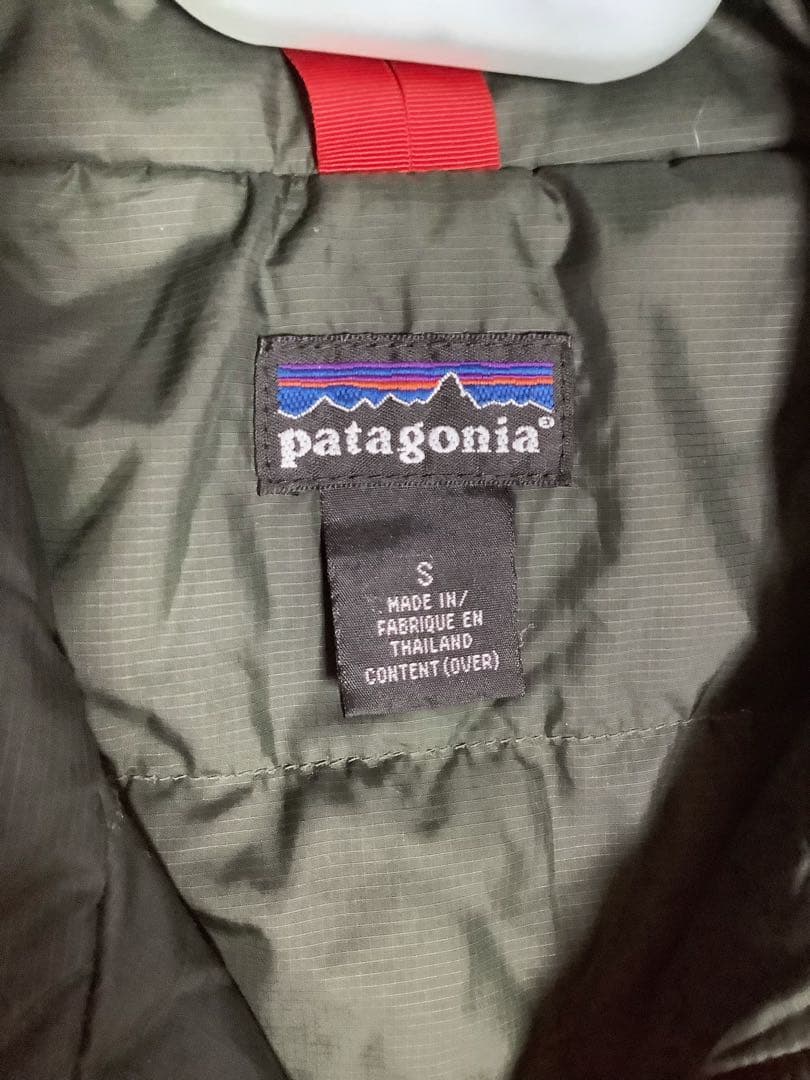 パタゴニア　S パフボールベスト　プルオーバー　　　メンズ　レッド