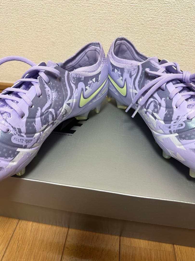 サッカー　スパイク　ナイキ　ティエンポレジェンド10 FG 26.5cm