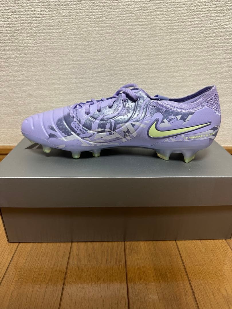 サッカー　スパイク　ナイキ　ティエンポレジェンド10 FG 26.5cm