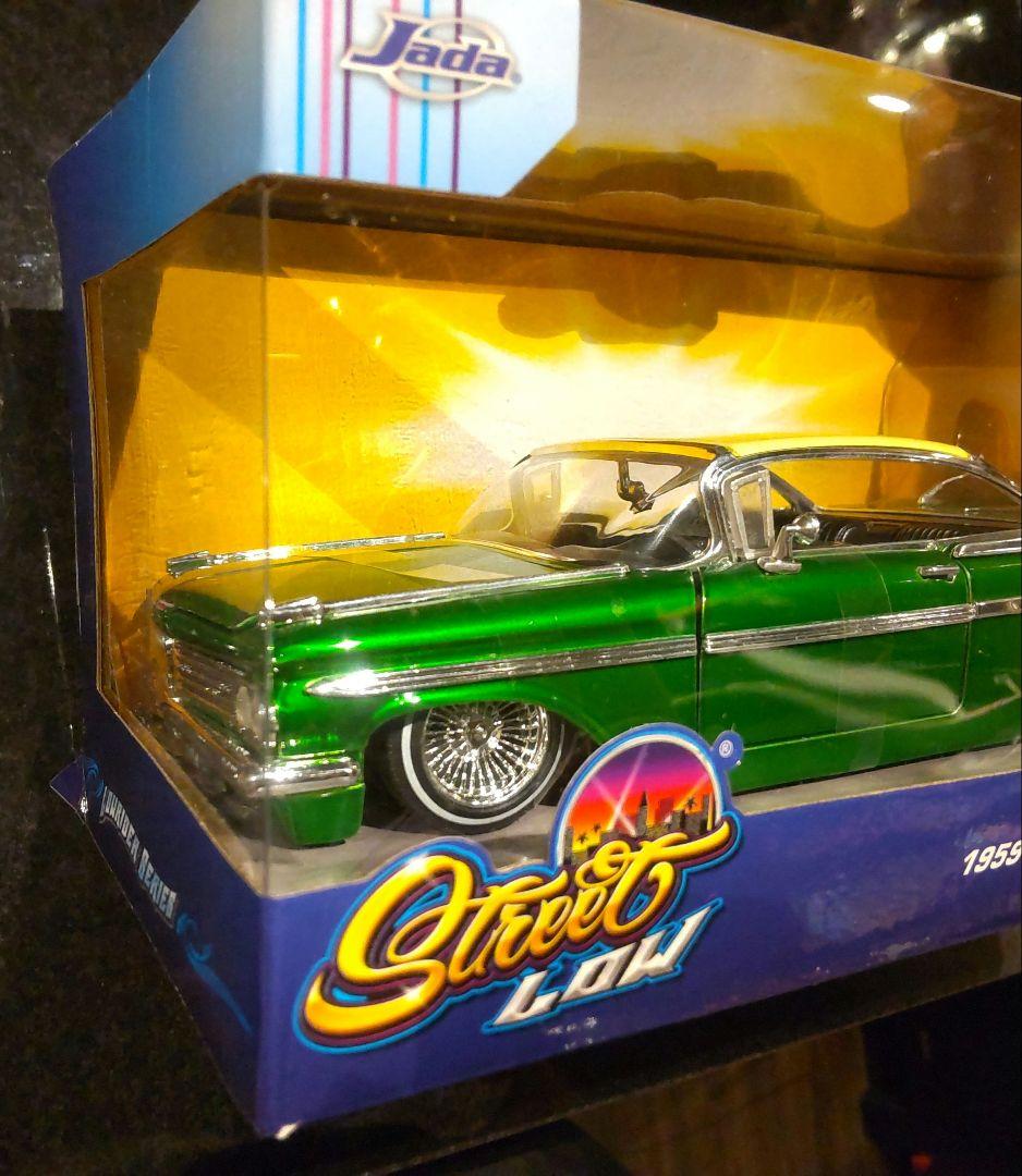 ジェイダトイズ58＆59シボレーインパラローライダー開封済み＆未開封ミニカー☆