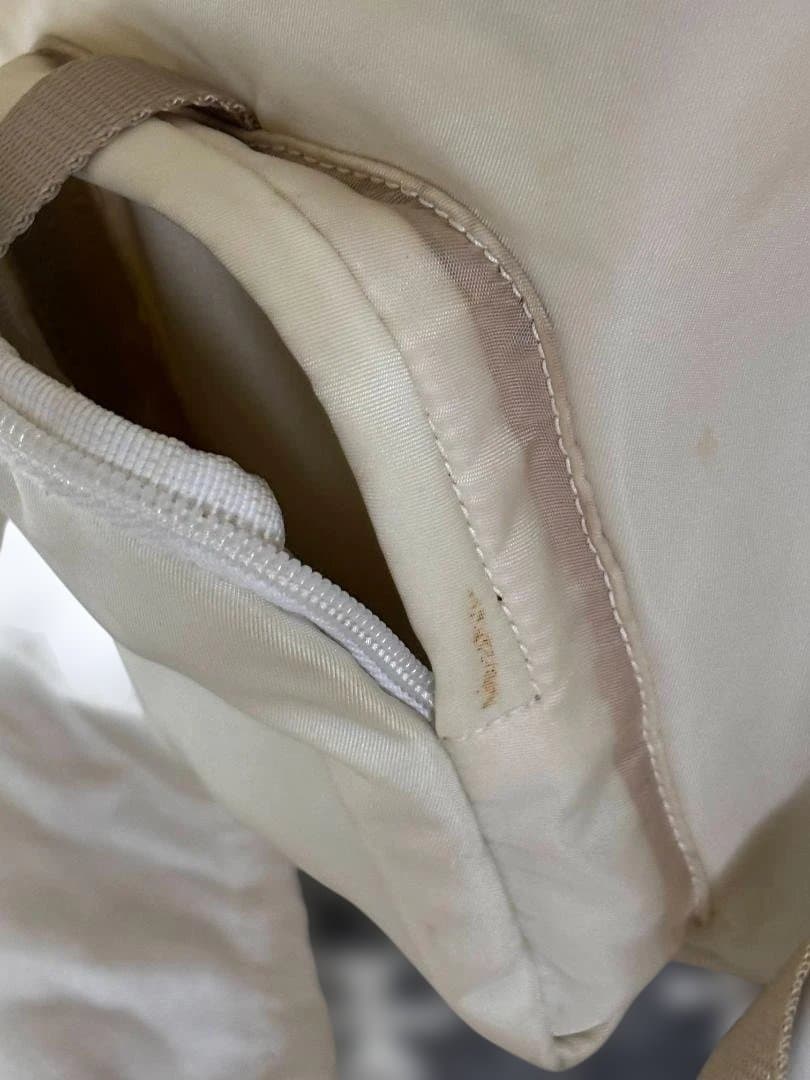 PRADA ホワイト ナイロン バックパック