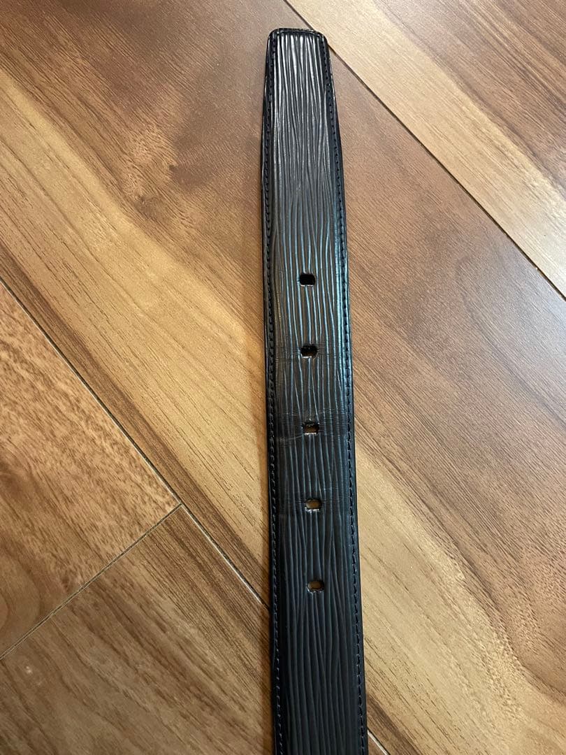 LOUIS VUITTONサンチュール クラシック エピ レザーベルト シルバー