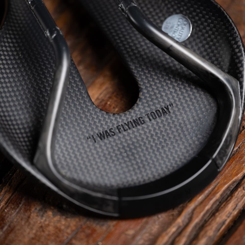 美品 Rapha PRO TEAM CUT OUT SADDLE カーボンサドル