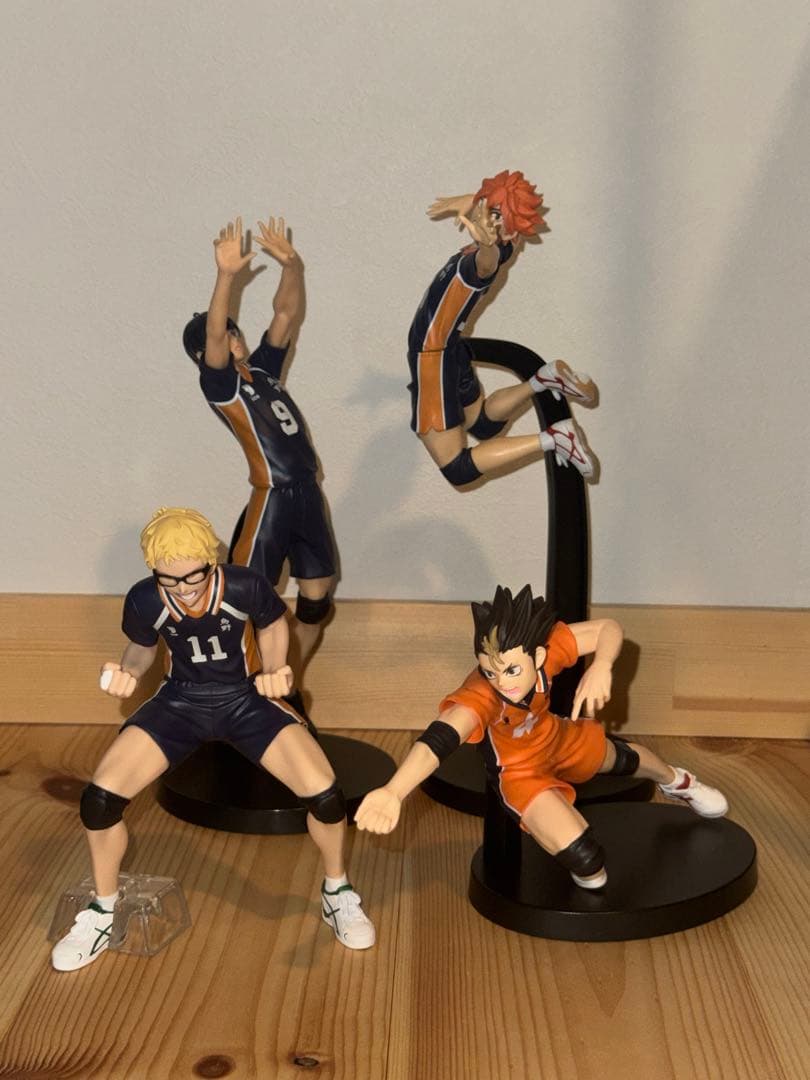 ハイキュー 烏野高校 フィギュア 4体セット - メルカリ