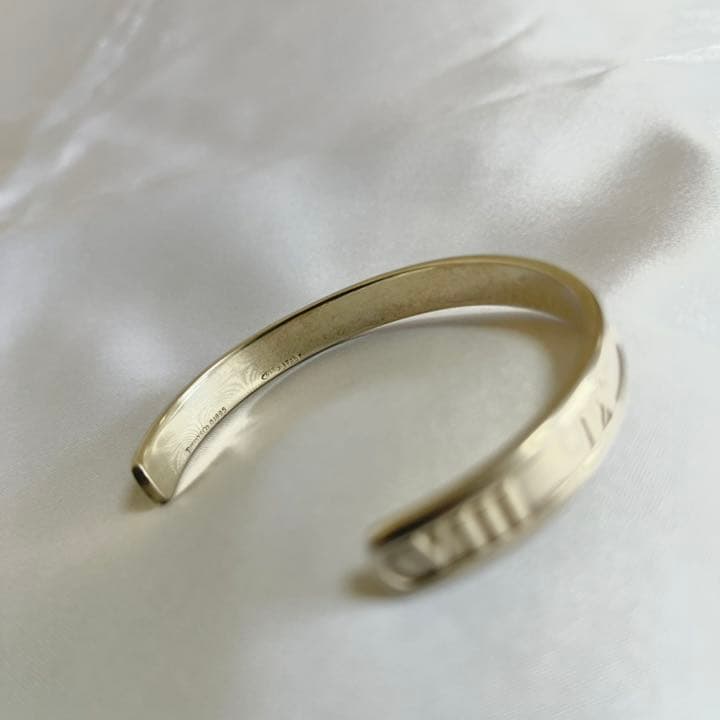 廃盤・美品】ティファニー アトラス バングル SV925 - メルカリ