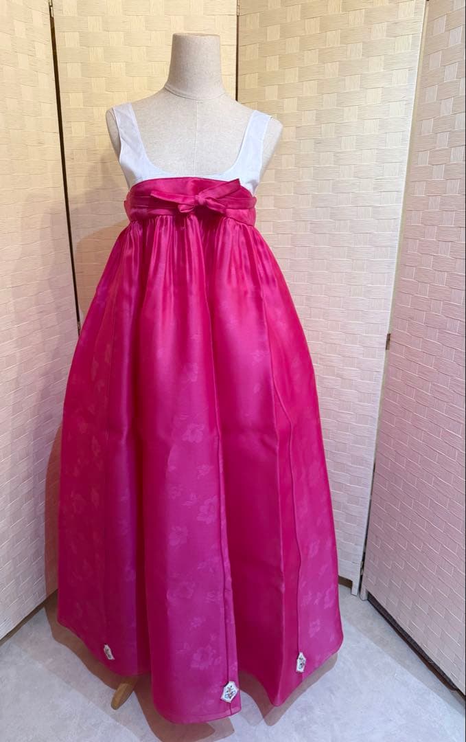 最終価格♪ 韓国の韓服　シルク　チマチョゴリ　ネイビーとピンク