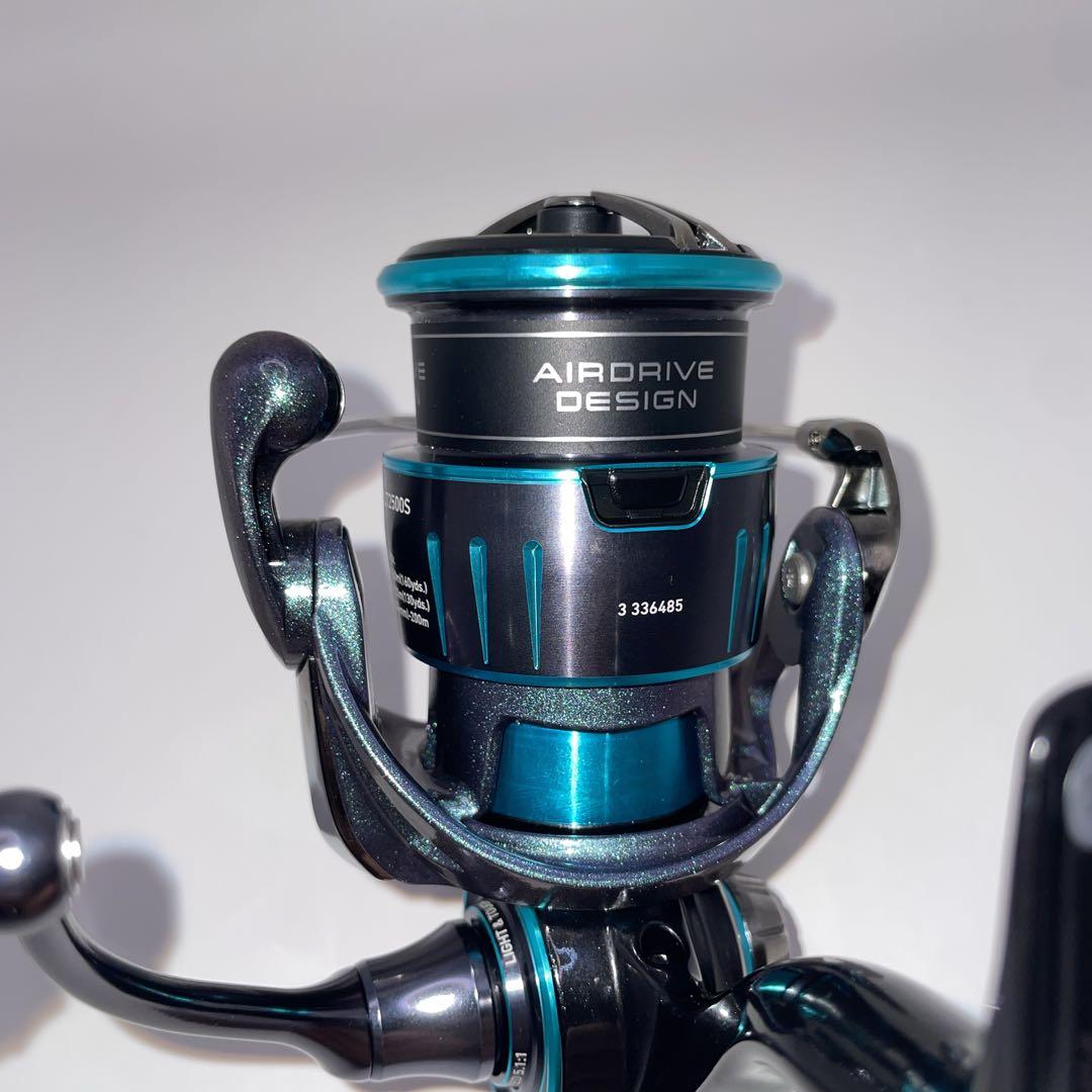 【未使用】DAIWA エメラルダス RX FC LT2500S スピニングリール