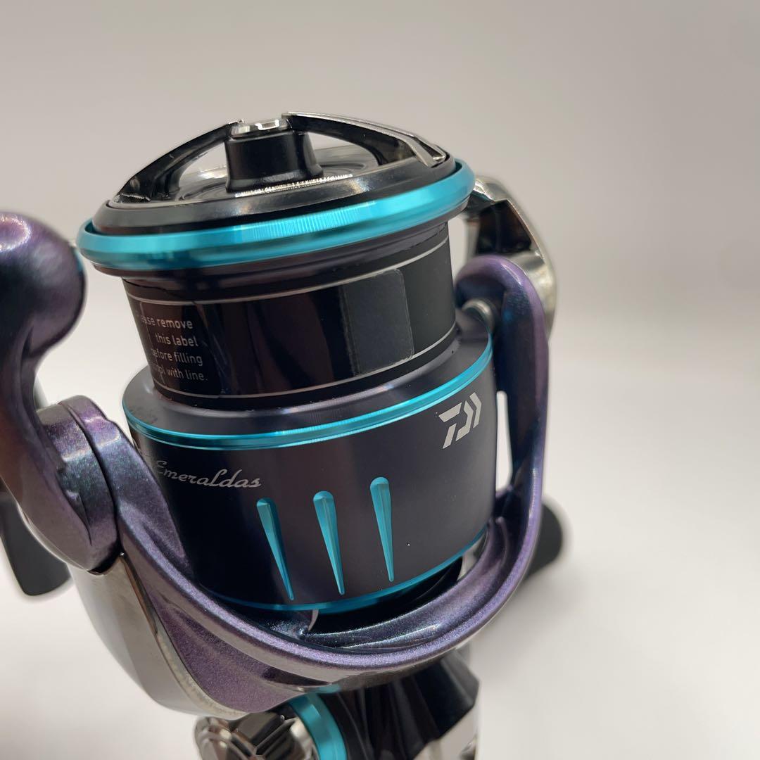 【未使用】DAIWA エメラルダス RX FC LT2500S スピニングリール