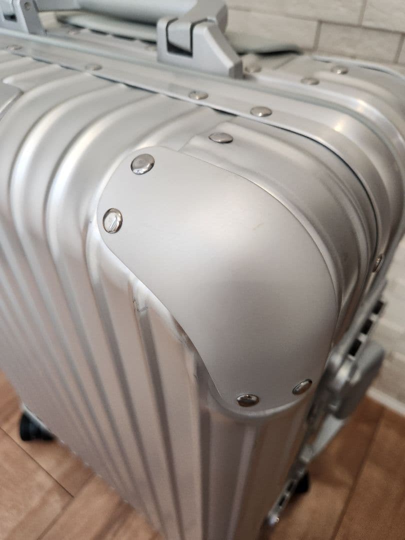 RIMOWA リモワ トパーズ 32L 機内持ち込み可（923.52.00.4）