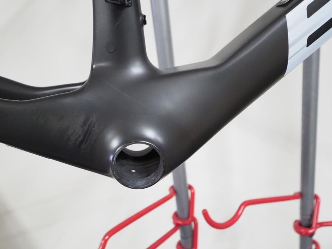 新品 BMC Teammachine R 01 47サイズ　軽量エアロロード