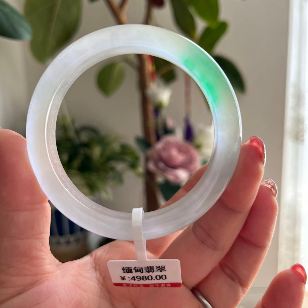 氷翡翠バングル