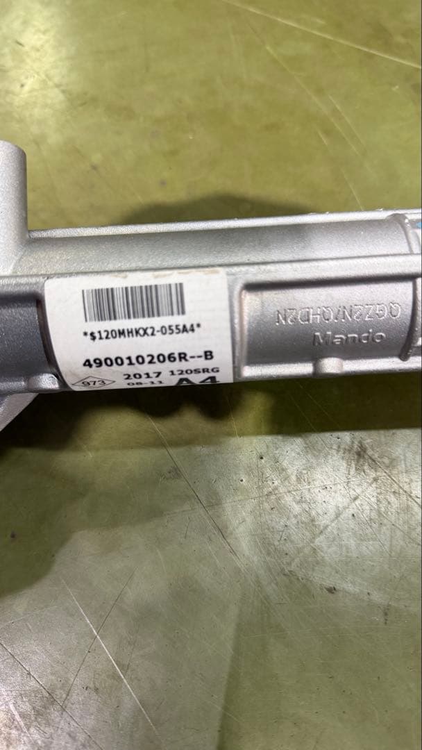 ルノールーテシア4RSトロフィーステアリングラック ギヤボックス