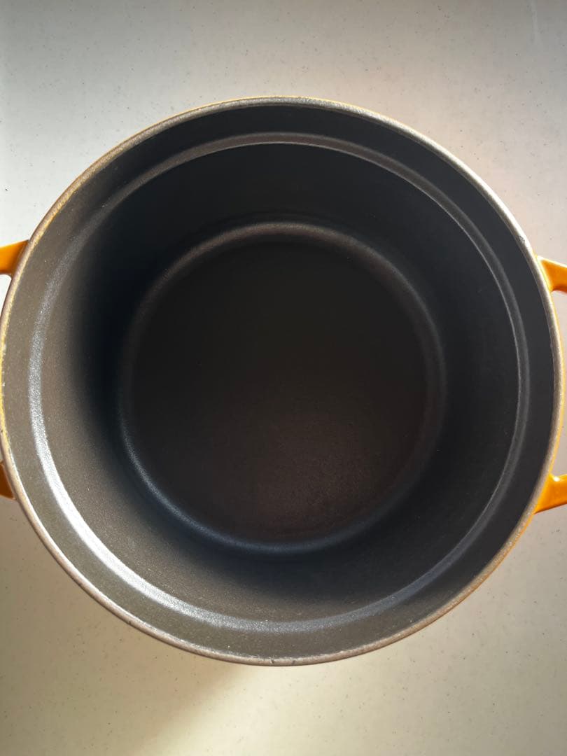 ストウブ　staubココットラウンド20cm マスタード