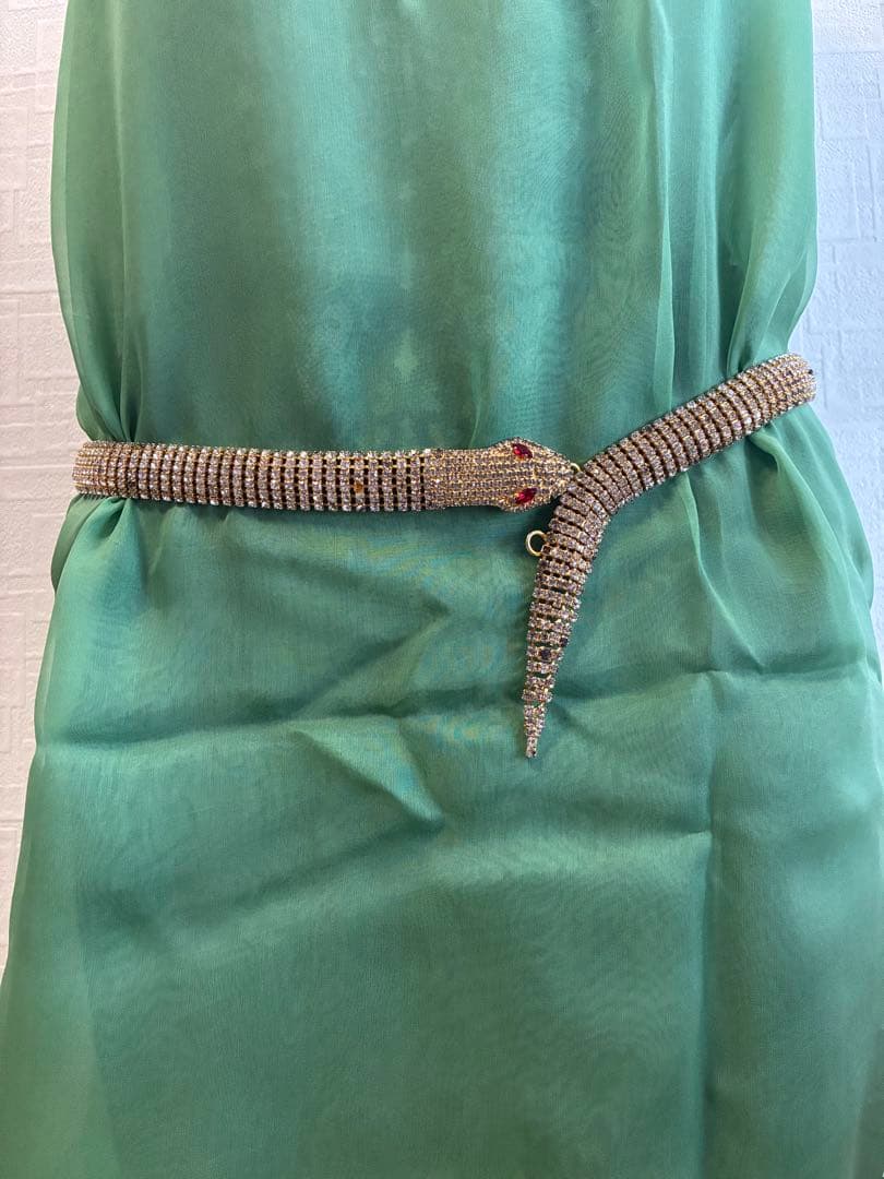 蛇デザインのクリスタルベルト 石外れ有