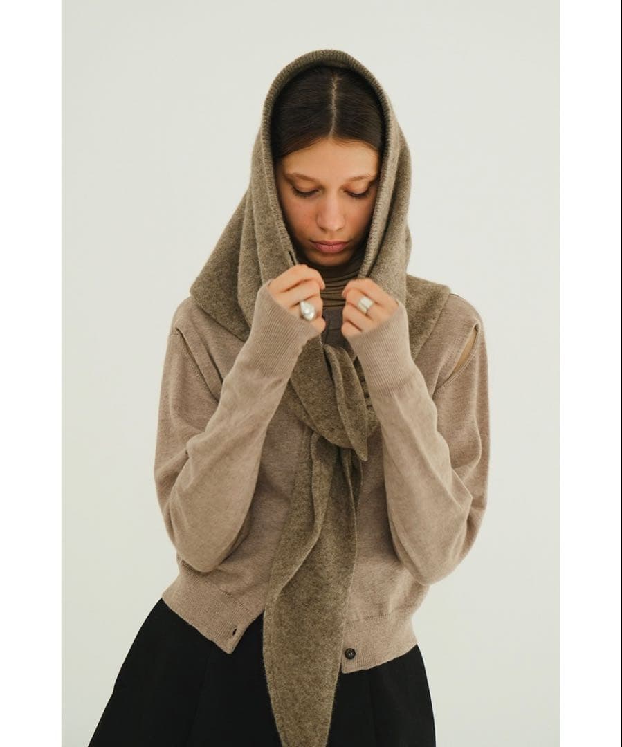 【新品・未使用】clane YAK KNIT TRIANGULAR STOLE