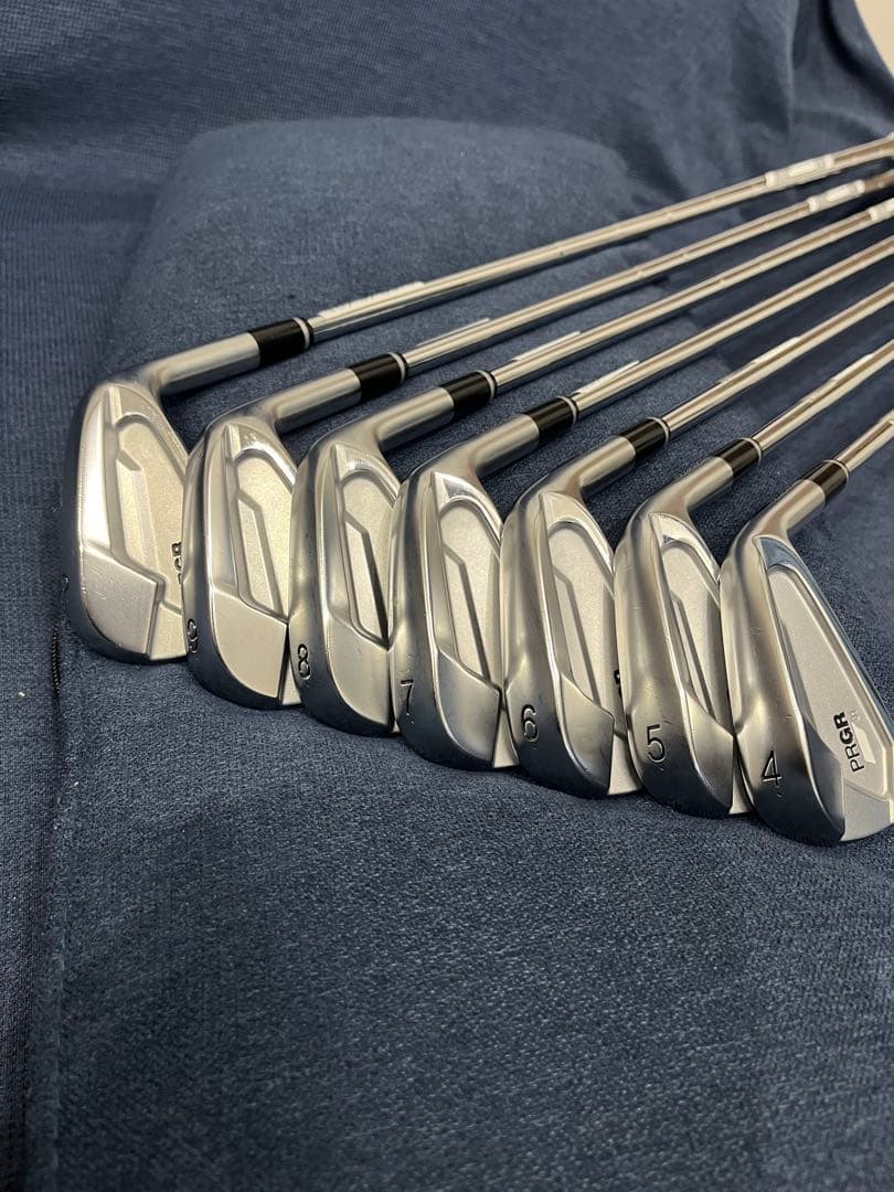 PRGR 01 (2023) 4I〜P AMT TOUR WHITE S200