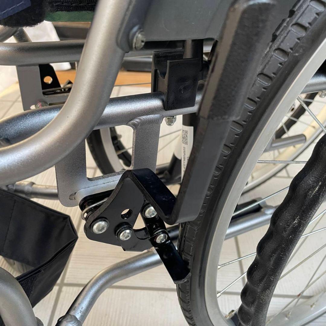 ♿ 小柄の人に最適 小回り操作しやすい 超軽量 自走式 車椅子 ノーパンクタイヤ