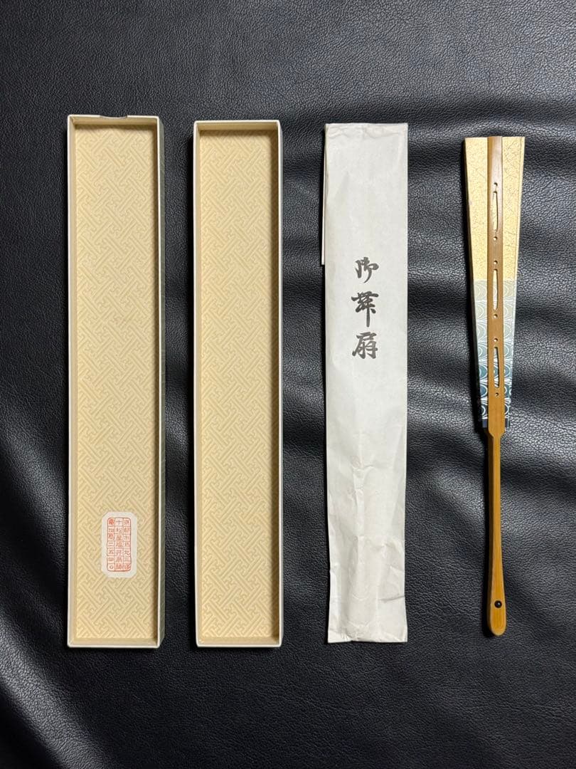 扇子　33cm 十松屋福井扇舗　鬘扇　朱妻明皇貴妃花軍花車図　仕舞扇　能楽　着物