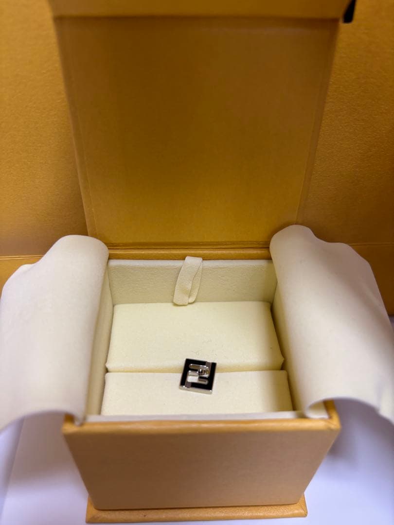 FENDI ピアス（片耳用）