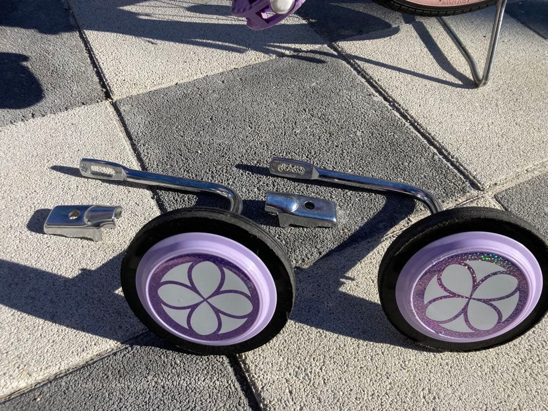 ソフィア自転車　18インチ　ヘルメット　サポーター付き