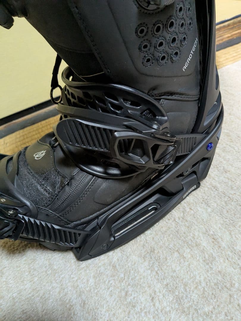 Burton Genesis EST ビンディング Sサイズ ブラック