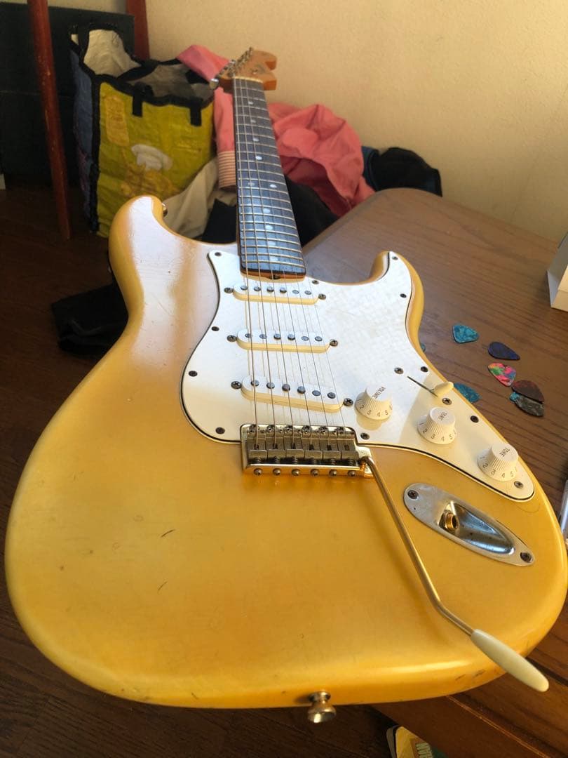 fendercustomshopネックg7guitarsボディストラトキャスター