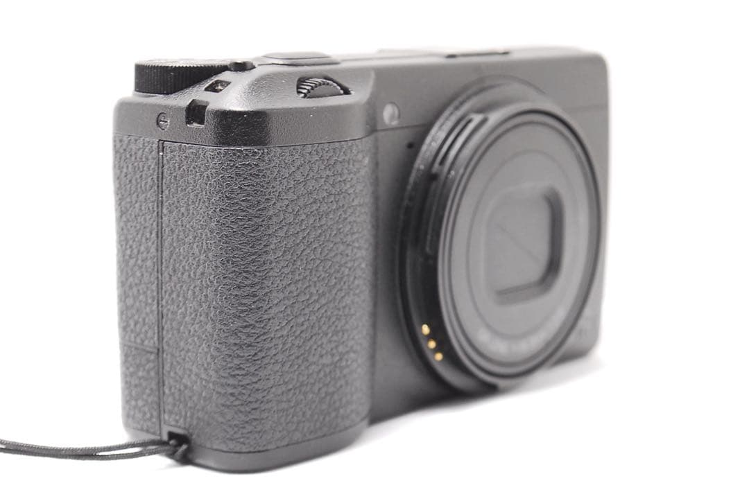【人気モデル】RICOH GR Ⅲ 付属品充実 持ち運びケース付 高性能