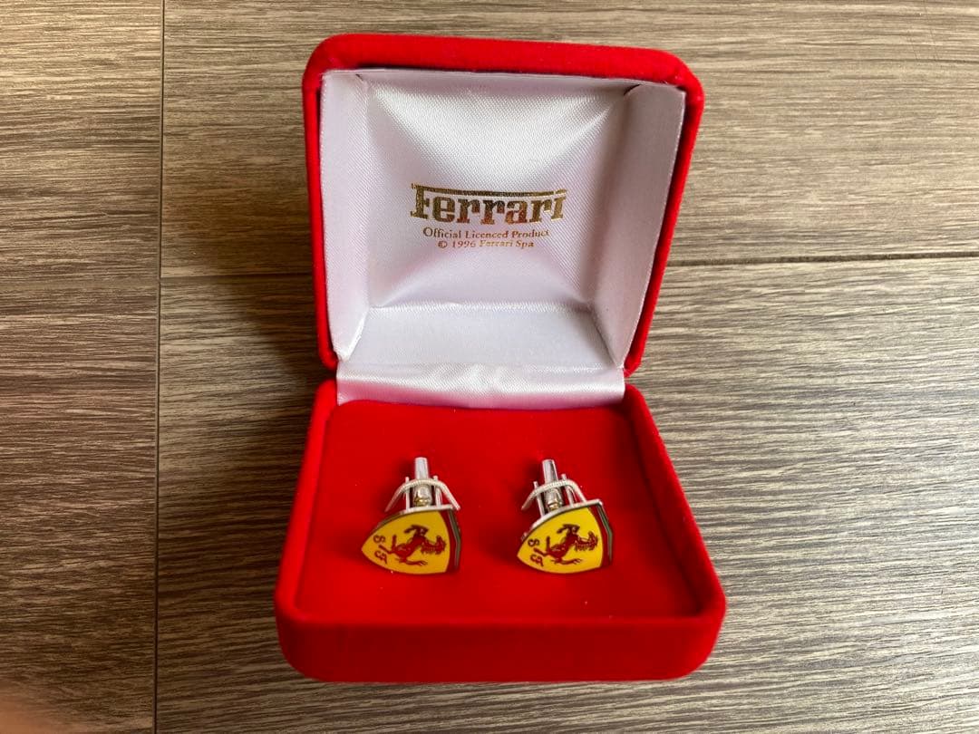 「フェラーリ」・カフスボタン 新品未使用商品
