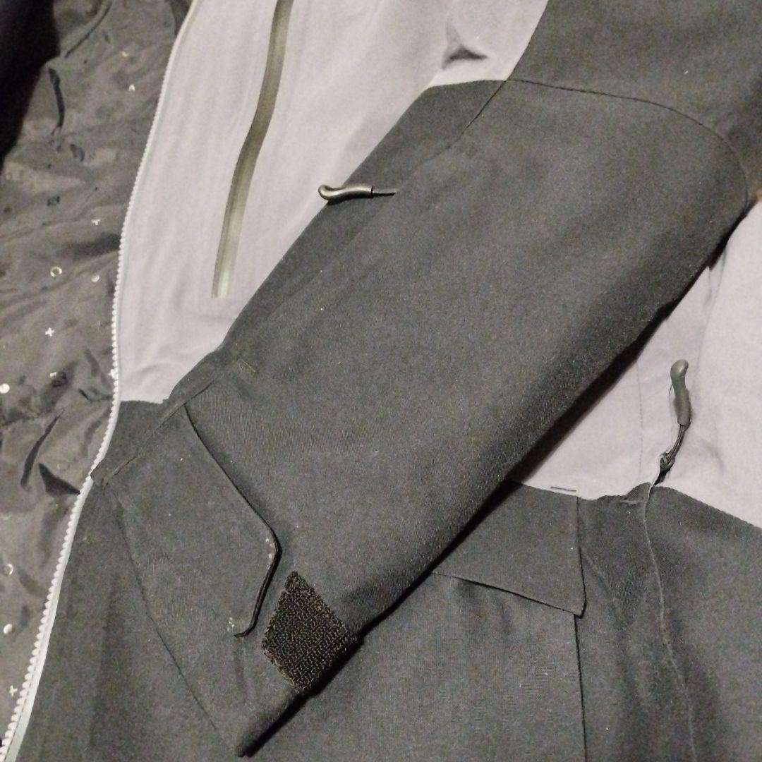 m*t様 Salomon スノーボードウェア