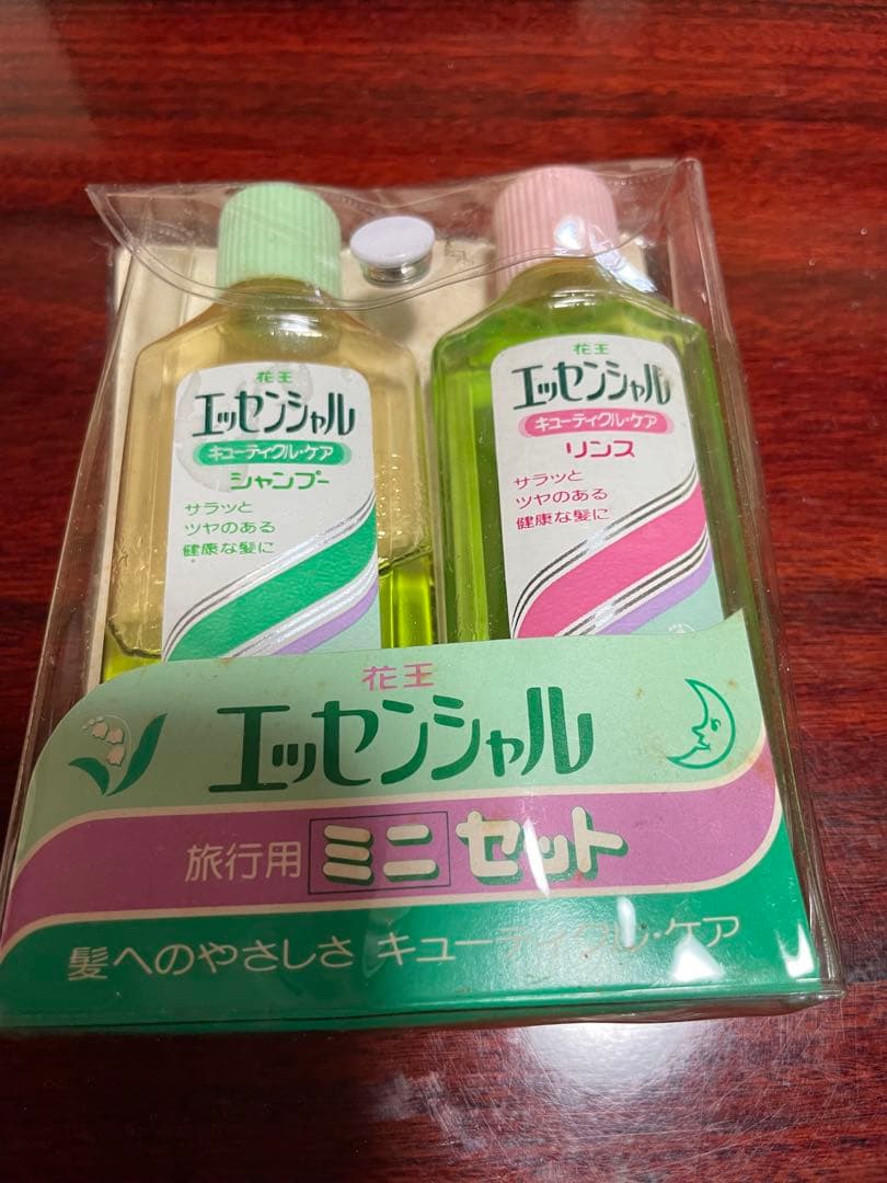 昭和 エッセンシャルシャンプー&リンス - メルカリ