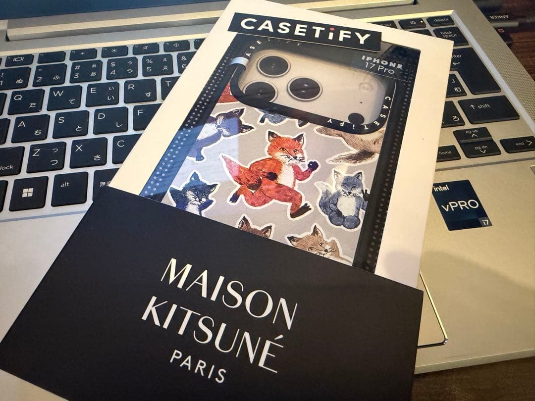 CASETiFY MAISON KITSUNÉ iPhone 17Pro ケース
