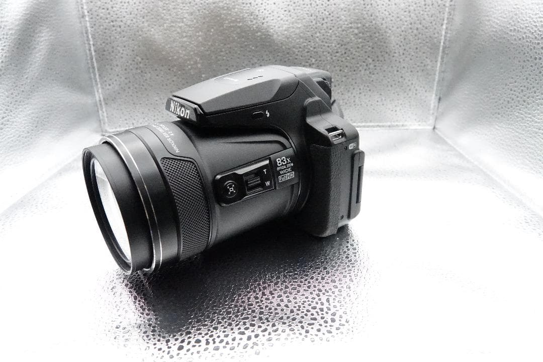 Nikon COOLPIX P900 　外箱、ポーチその他小物付属